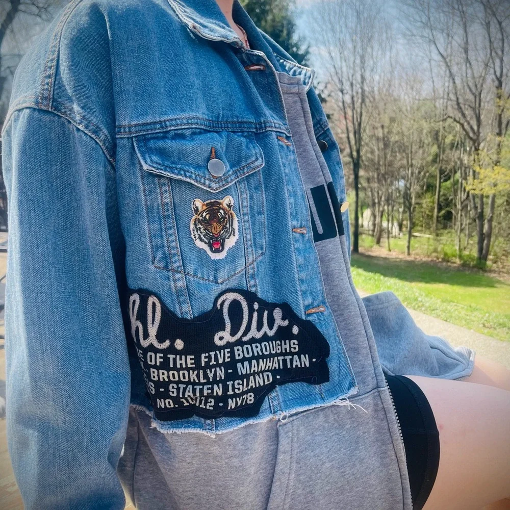 New York Yankees adorned jean jacket w/ vintage flair and attached Puma zip up. - Picture 8 of 16